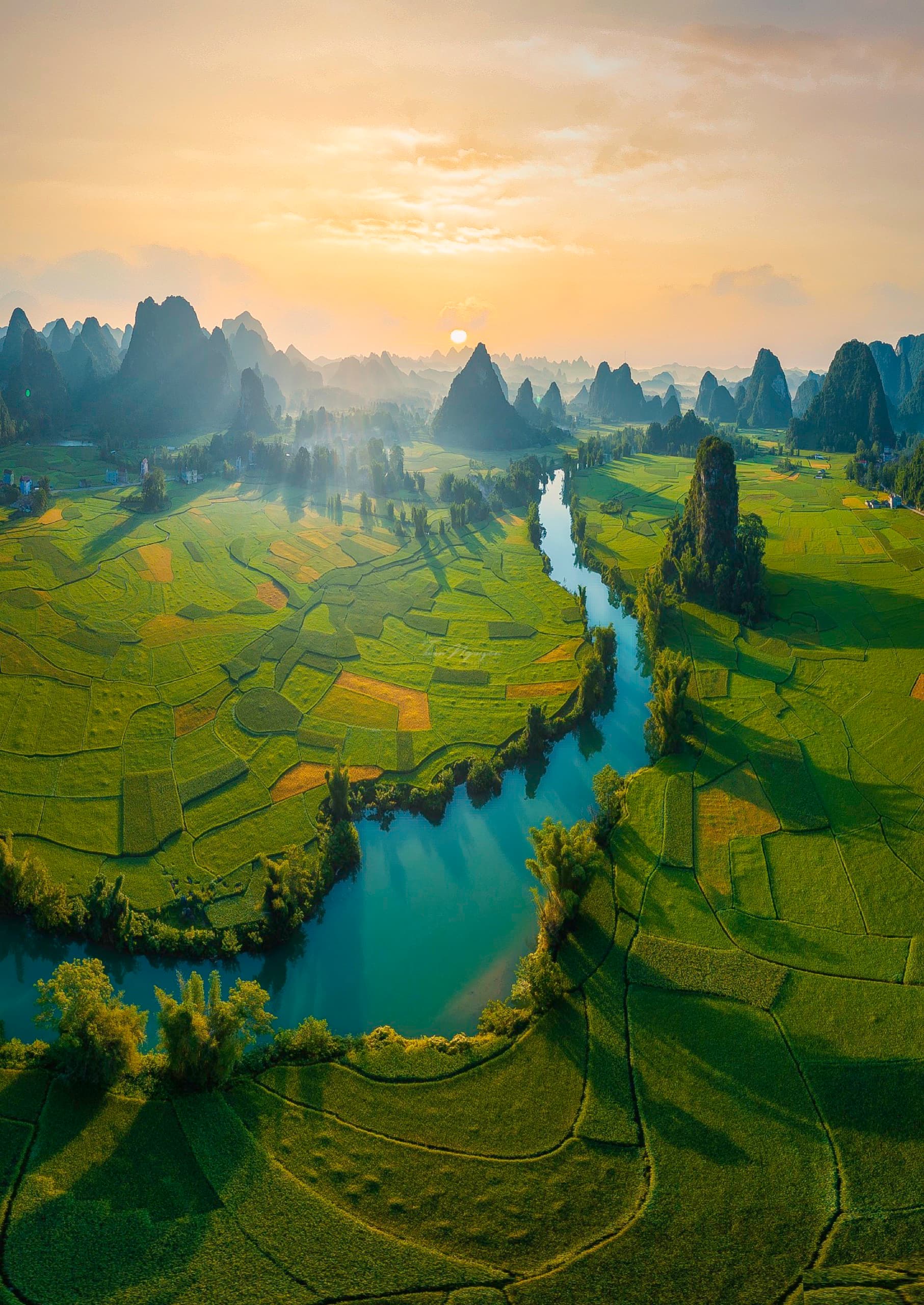 River Through Ngọc Côn