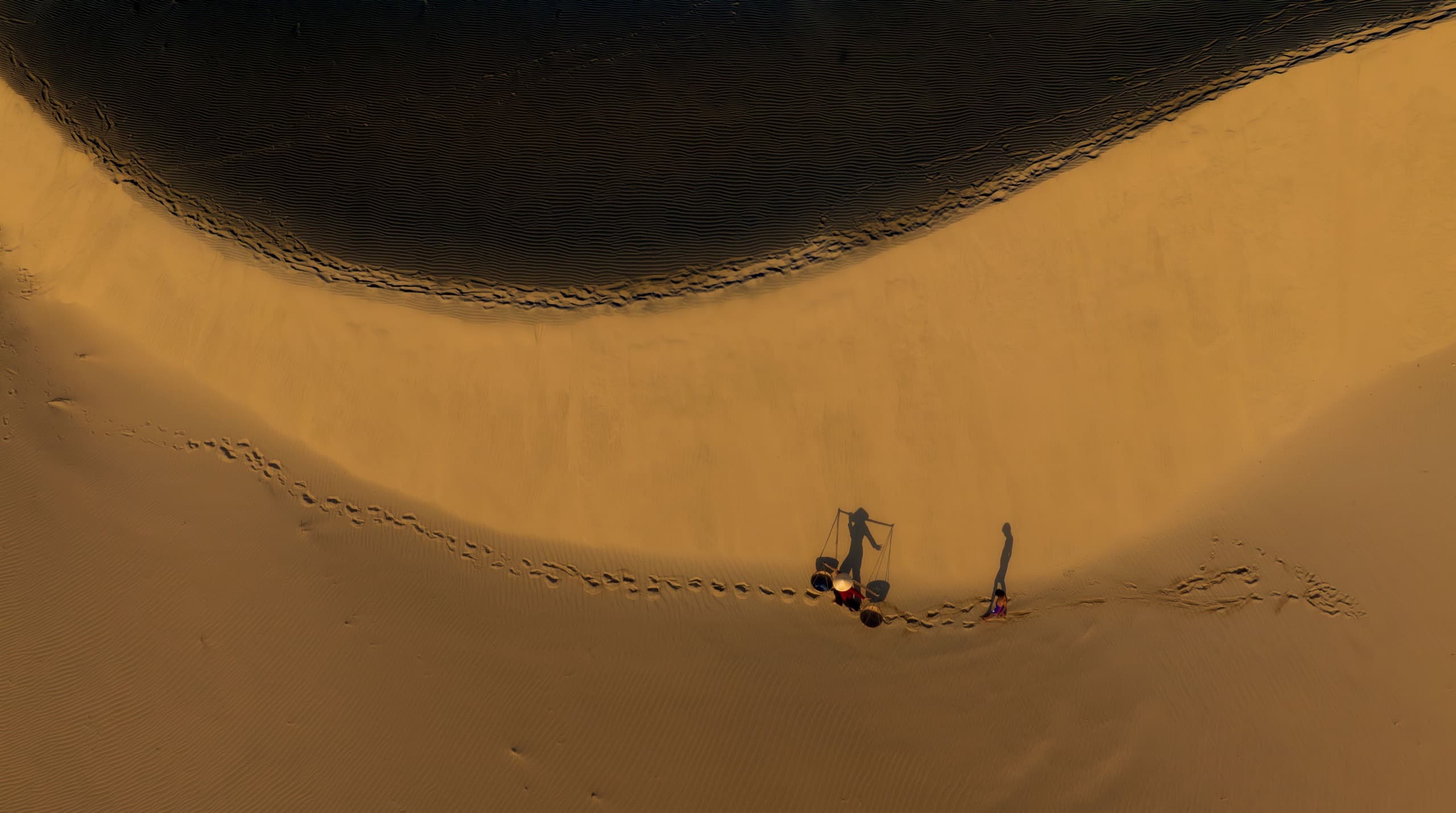 The Sand Carriers